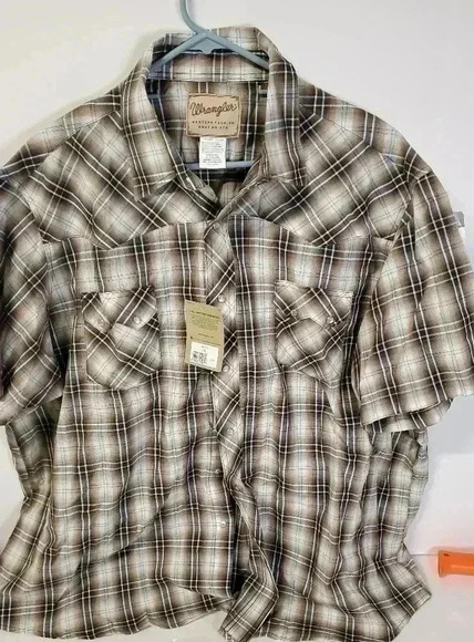 Wrangler Short Sleeve Snap Button Up - Picture 1 of 4